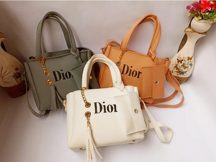 best handbag brands in Pakistan
