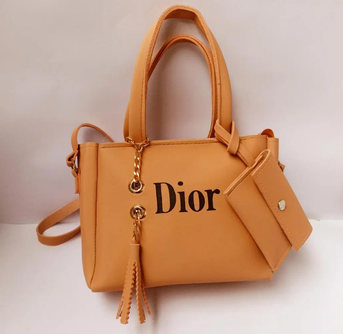 best handbags in Pakistan